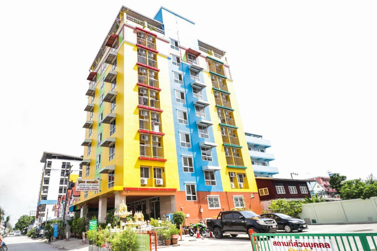 Oyo 237 Thitikorn Grandview Otel Ban Pak Khlong Si Dış mekan fotoğraf